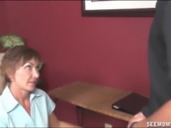 Pijpbeurt, Oudere vrouw, Hardcore, Rijpe lesbienne, Moeder die ik wil neuken, Moeder, Naakt, Kort haar