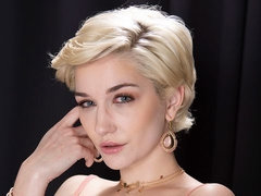 Rubia, Mamada, Polla, Estilo perrito, Pajear, Madres para coger, Cabello corto, Tetas