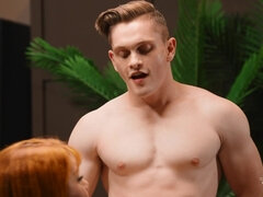 In den arsch, Grosse titten, Blasen, Fesselspiele, Handjob, Absätze, Rotschopf, Spielzeuge