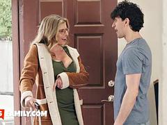 Accidente, Tetas grandes, Rubia, Mamada, Sexo duro, Madres para coger, Monstruo, Seducido