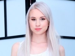 Cul, Gros cul, Blonde, Sucer une bite, En levrette, Énorme, Masturbation, Adolescente
