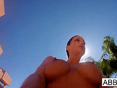 舞台裏, 茶髪の, 水中