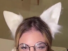 Aline3 3 - Blond hair babe