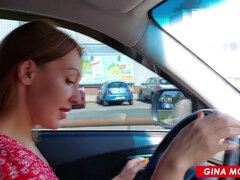 Leie, Grosser arsch, Auto, Masturbation, Milf, Muschi, Solo, Stiefmutter