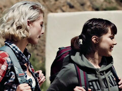 浴室, ブロンド, バック, 手コキする, なめる, アウトドア, オマンコ, ヒモパン