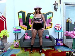 Anal, Grosse bite, Gros seins, Éjaculation interne, Hd, Rousse roux, Lécher le sphincter, Jouets