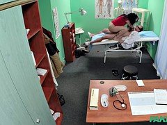 Брюнетки, Доктор, Секс без цензуры, Подглядывание