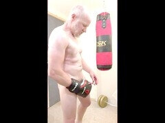 Britannique, Papa, Homosexuelle, Gants, Masturbation, Nue  à poil, Solo, Catch