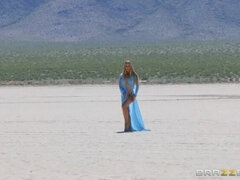 デカパイ, ブロンド, ドレス, オマンコ, タトゥー