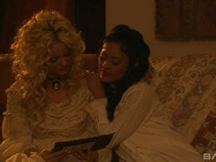 Tetas grandes, Penetracion con dedos, Besar, Lesbiana, Lamidas, Lencería, Afeitado, Estriptis