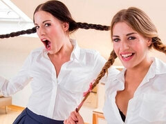 Pijpbeurt, Bruinharig, Hondjeshouding, Mager, Kousen, Tiener, Trio, Tweelingen