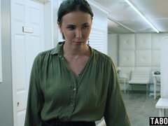 Брюнетки, Грудастые, Пальцем, Секс без цензуры, Лизание, В офисе, Киски, Страпон