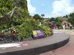 Leie, Braunhaarige, Fingern, Orgasmus, Pov, Scherzbold, Titten, Nass