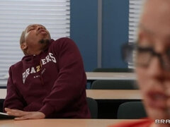 Américain, Noire, Blonde, Sucer une bite, Bâillonner, Énorme, Professeur, Nénés