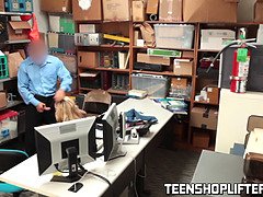 Achterkamer, Grote lul, Gevangen, Hd, Politie, Schreeuwen, Tiener, Uniformpje