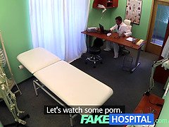 18 jahre, Braunhaarige, Arzt, Prüfung, Pov, Sohn, Teen in den arsch, Spanner