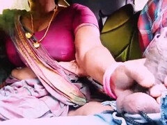 Grosse bite, Voiture, Couple, Tir de sperme, Branlette thaïlandaise, Indienne, Lingerie, Belle mère