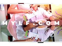 Американки, Минет, Брюнетки, Глубокая глотка, Хд, Кричащие, Молоденькие, Сиськи