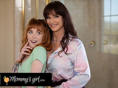 18 años, Culo grande, Hija, Lesbiana, Mamá, Coño, Pelirrojo, Adolescente