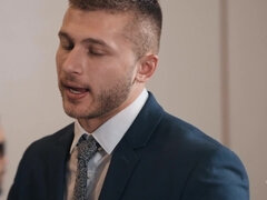 ブロンド, フェラチオ, イギリス人, 巨乳な, 顔面騎乗, 顔射, なめる, ユニフォーム