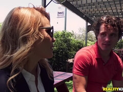 69 negenenzestig, Kont, Oudere vrouw, Sperma shot, Sperma in gezicht, Fetisj, Buiten, Kut duiken