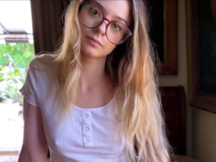 Blonde, Sucer une bite, Tir de sperme, Branlette thaïlandaise, Hd, Pov, Jupe, Adolescente