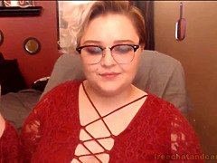 Schönheit, Braunhaarige, Vollbusig, Dildo, Brille, Hd, Milf, Solo