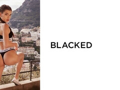 Grosser schwanz, Schwarz, Blasen, Braunhaarige, Hundestellung, Natürlichen titten, Jungendliche (18+), Titten