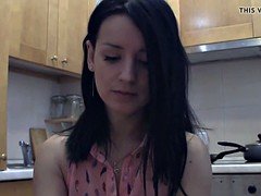 Enthousiasteling, Mooi, Schattig, Zwart, Brillen, Huisgemaakt, Keuken, Tiener