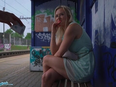 Любители, Минет, Парочка, Милф, На природе, На публике, Бритые, Сиськи