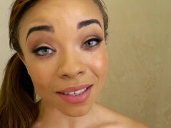 Jamie Marleigh gives BJ and gets fucked in the bathroom