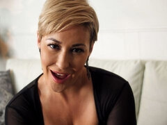 Grosse titten, Blondine, Fingern, Klaffend, Masturbation, Milf, Rasiert, Solo