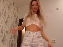 Enthousiasteling, Lieveling, Grote mammen, Blond, Seksspeelgoed, Masturbatie, Alleen, Tiener