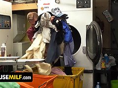 デカ尻, デカパイ, フェラチオ, 女 人男 人, Hd, ラティーナ, 淫乱熟女, 息子