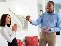 Минет, Брюнетки, Межрасовый секс, Натуральные сиськи, Тощие, Чулки, Молоденькие, Сиськи