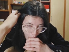 18, フェラチオ, 茶髪の, ヨーロピアン, 眼鏡, 手コキする, ロシア人, オッパイの
