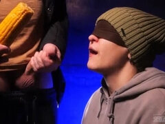 Semen en la boca, Familia, Juegos, Pajear, Enorme, Mamá, Hermanas, Hijo