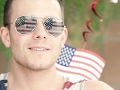 アメリカ人, ブロンド, フェラチオ, バック, 手コキする, なめる, ガリガリ, 三人