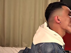 Amateur, Lécher le cul, Sucer une bite, Doigter, Homosexuelle, Fille latino, Maigrichonne, Adolescente