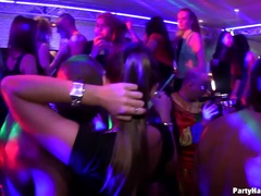 フェラチオ, チン, 女, グループ, 手コキする, 異人種間, パンティ, スインガー