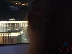 Amateur, Culo, Cuarto de baño, Pequeña, Pov, Coño, Falda, Fumando