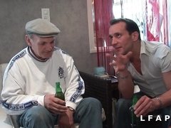 Leie, Spermaladung, Schwanz, Französisch, Grossvater, Muschi, Jungendliche (18+), Flotter dreier