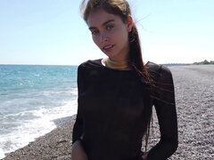 Plage, Brunette brune, Masturbation, Public