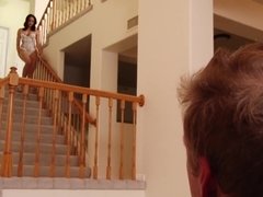 Grosse bite, Sucer une bite, Brunette brune, Éjaculer dans la bouche, Époux mari