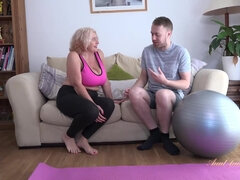 ぽっちゃり, デカ尻, デカパイ, フェラチオ, お婆さん, ハードコア, 淫乱熟女, オマンコ