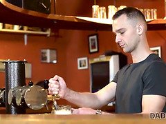 Pijpbeurt, Tsjechisch, Daddy, Hd, Rijpe lesbienne, Zoon, Tiener