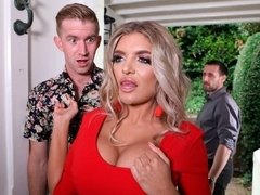 Grosser arsch, Grosse titten, Blasen, Vollbusig, Hundestellung, Handjob, Milf, Titten