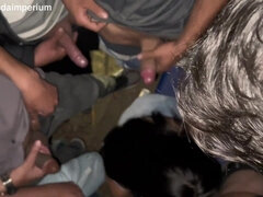 Sucer une bite, Brunette brune, En levrette, Partouze, Hard, Hd, Fille latino, Adolescente