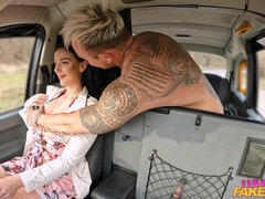 Grosse titten, Auto, Besamung, Tschechisch, Frau, Natürlichen titten, Im freien, Muschi