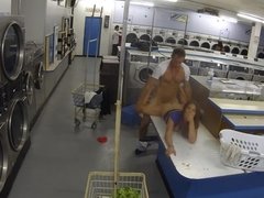 Pijpbeurt, Bruinharig, Hondjeshouding, Sperma in gezicht, Openbaar, Kut duiken, Bekijker
